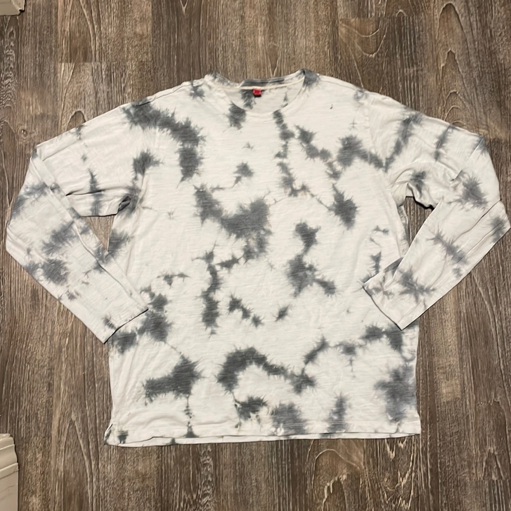 lululemon Size S Tee- no tag with sizing